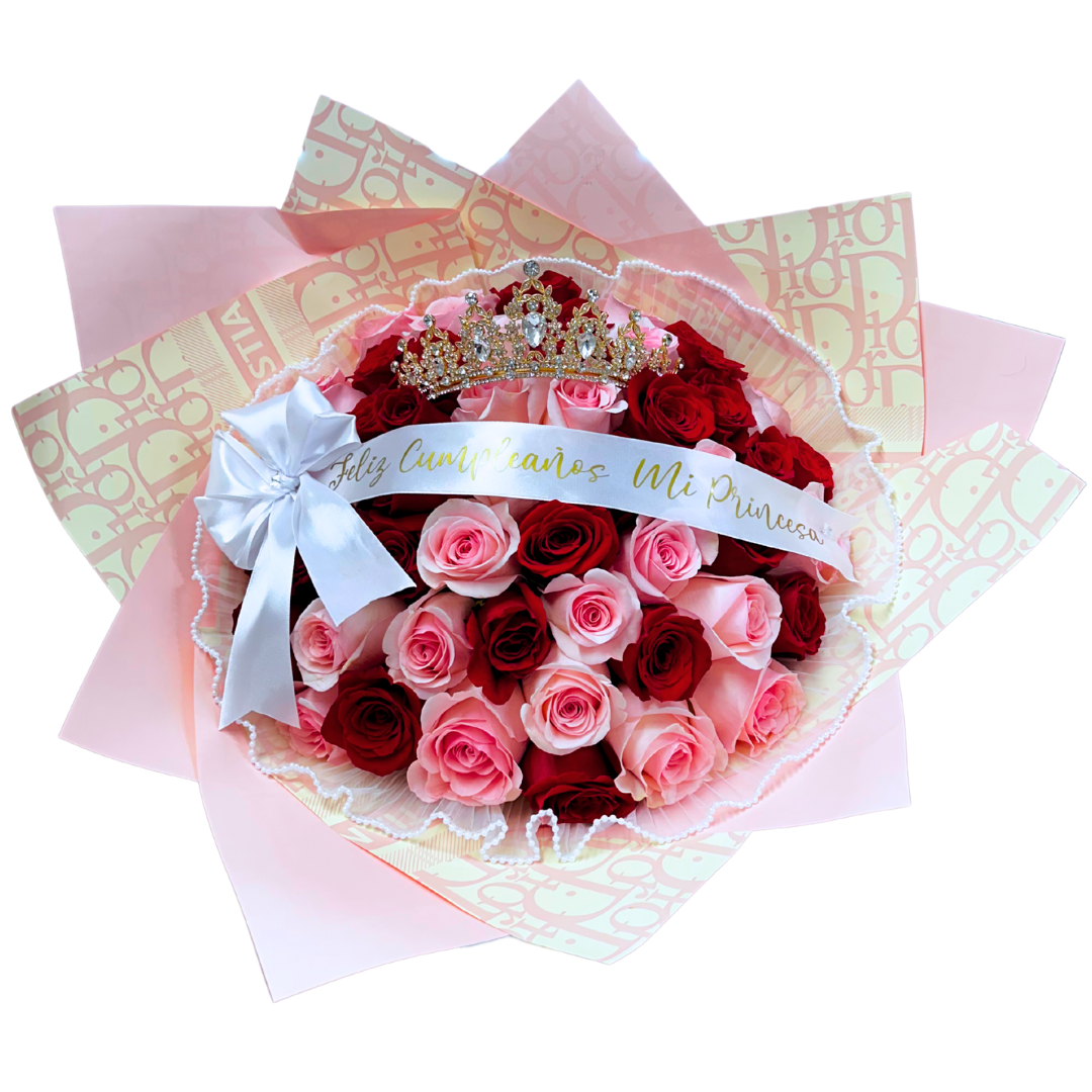 Coquette Buchón – 50 bicolor roses with a Gold Crown