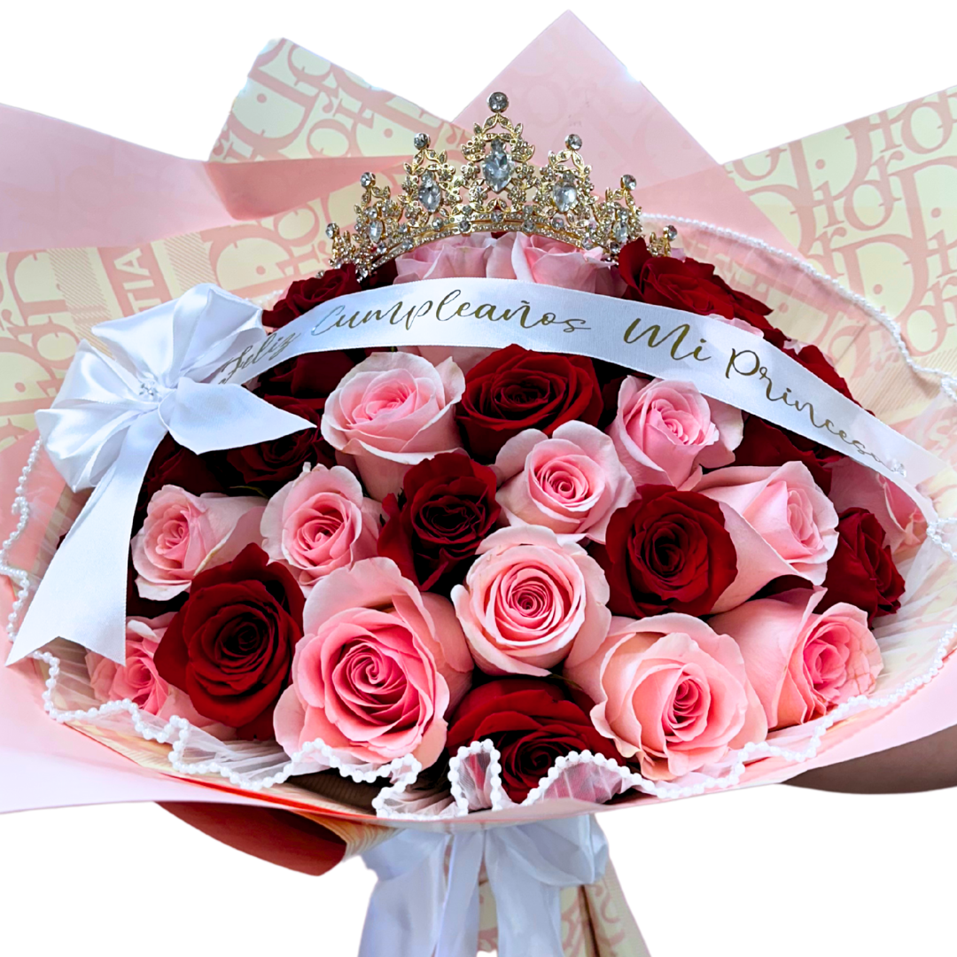 Coquette Buchón – 50 bicolor roses with a Gold Crown