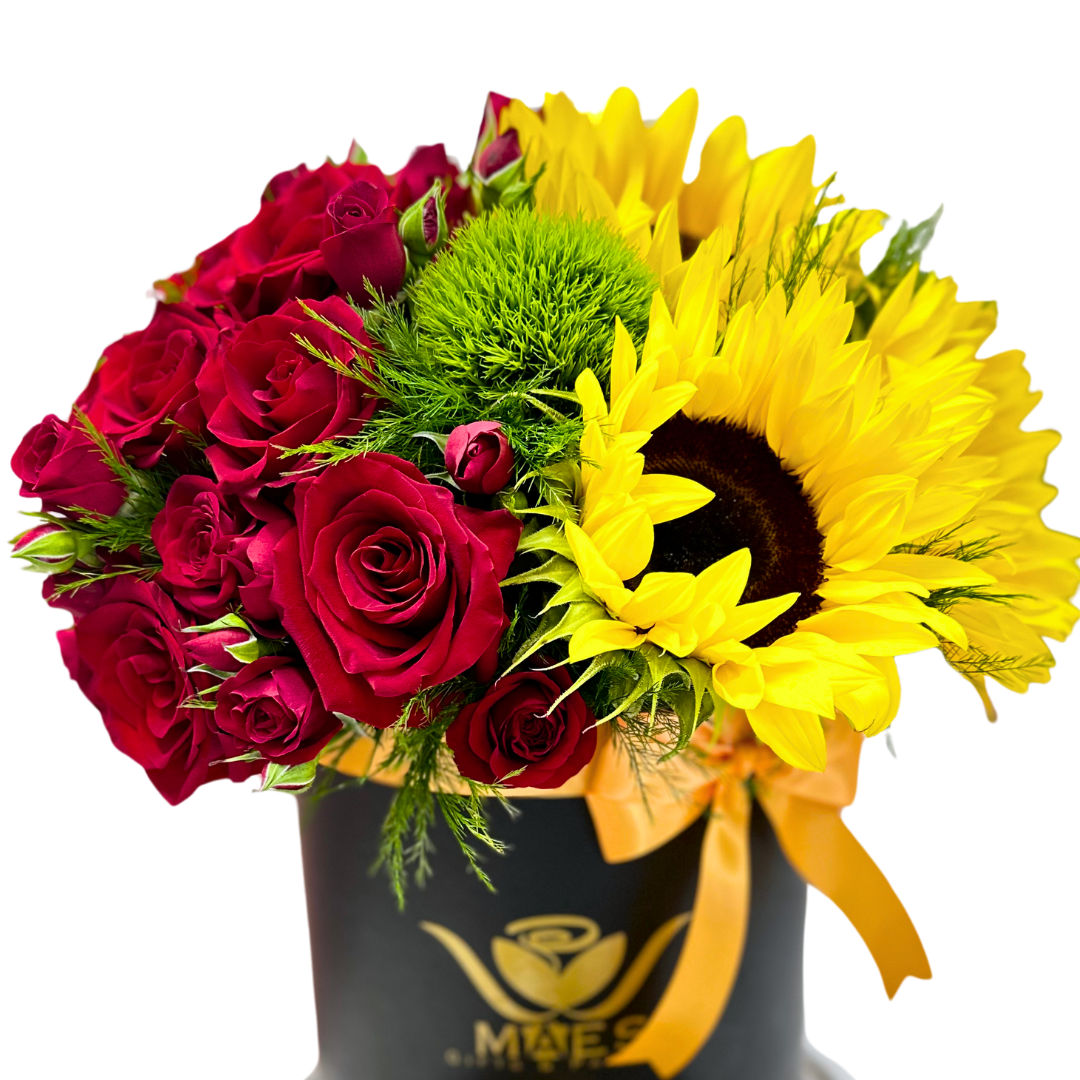 Rose and Sunflower Perfection – A Stunning Blend of Elegance and Joy